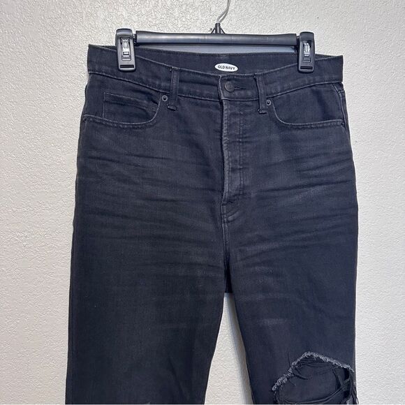 Old Navy Sky-Hi Straight Extra High Rise Distressed Jean - Picture 5 of 9